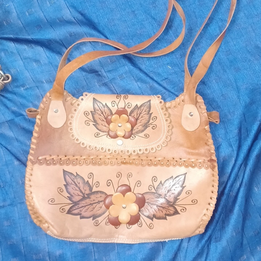 Vintage tooled leather handbag
